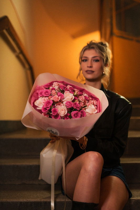 Dostava šopka Ljubljana, Dostava šopka še isti dan, Cvetličarna v Ljubljani, Vrtnice, Šopek za rojstni dan, šopek za obletnico.